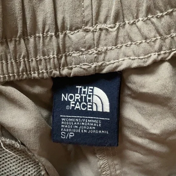 The North Face Hiking Shorts - Picture 5 of 5
